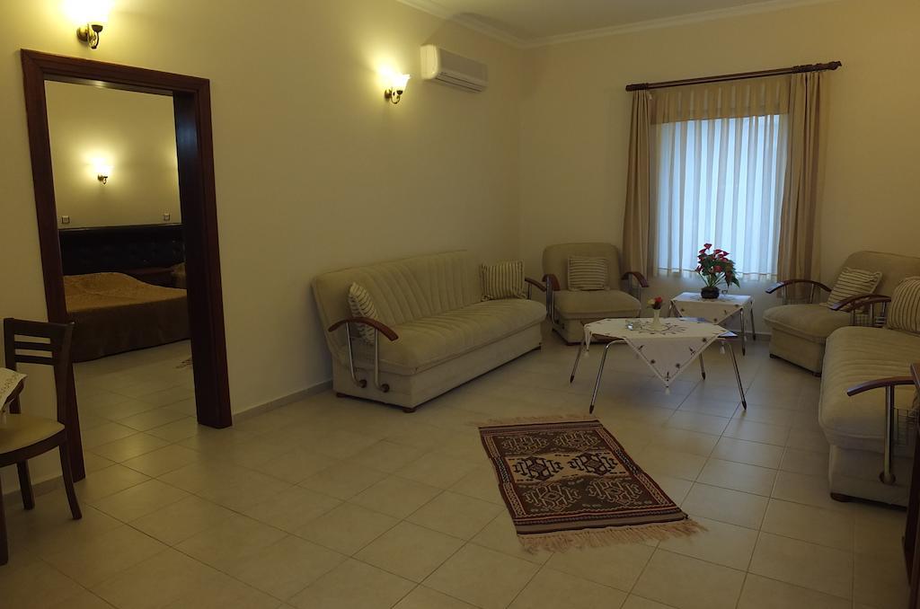 Bacahan Hotel Altınoluk Rom bilde