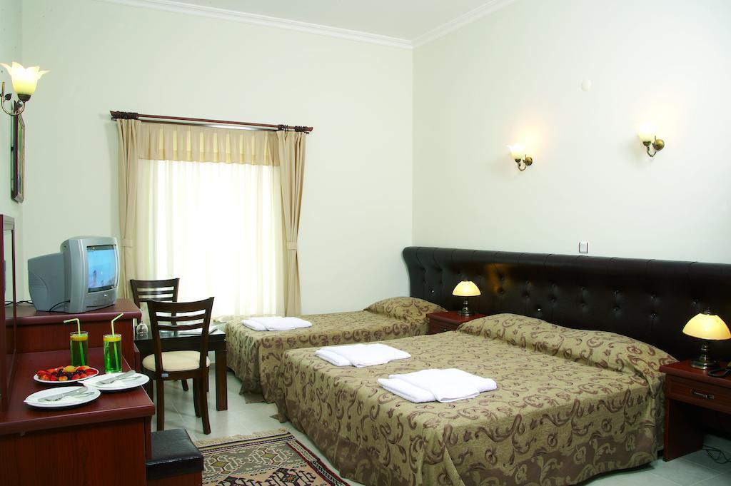 Bacahan Hotel Altınoluk Rom bilde